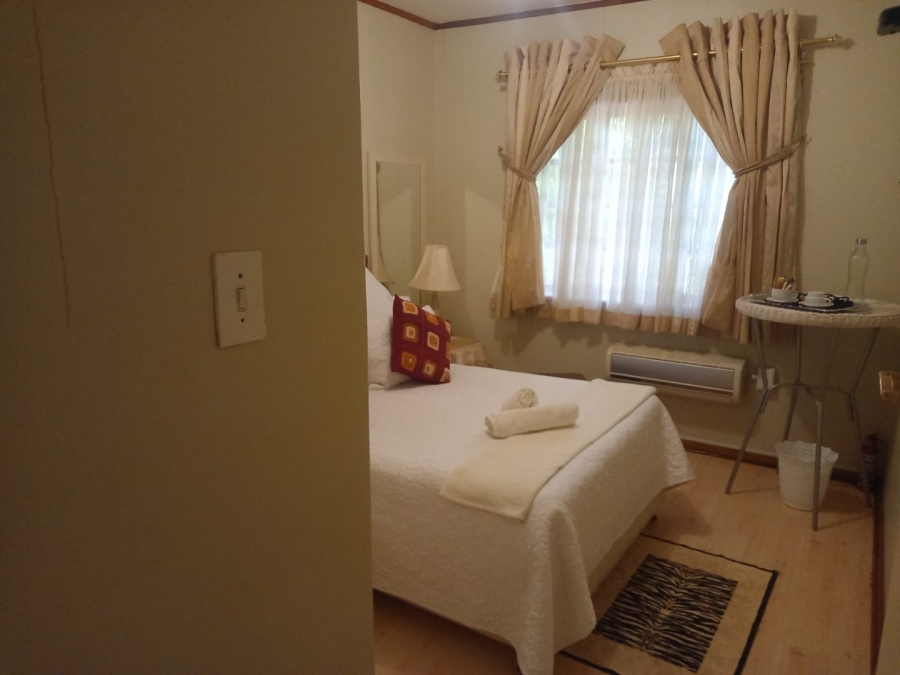 11 Bedroom Property for Sale in Ladybrand Free State